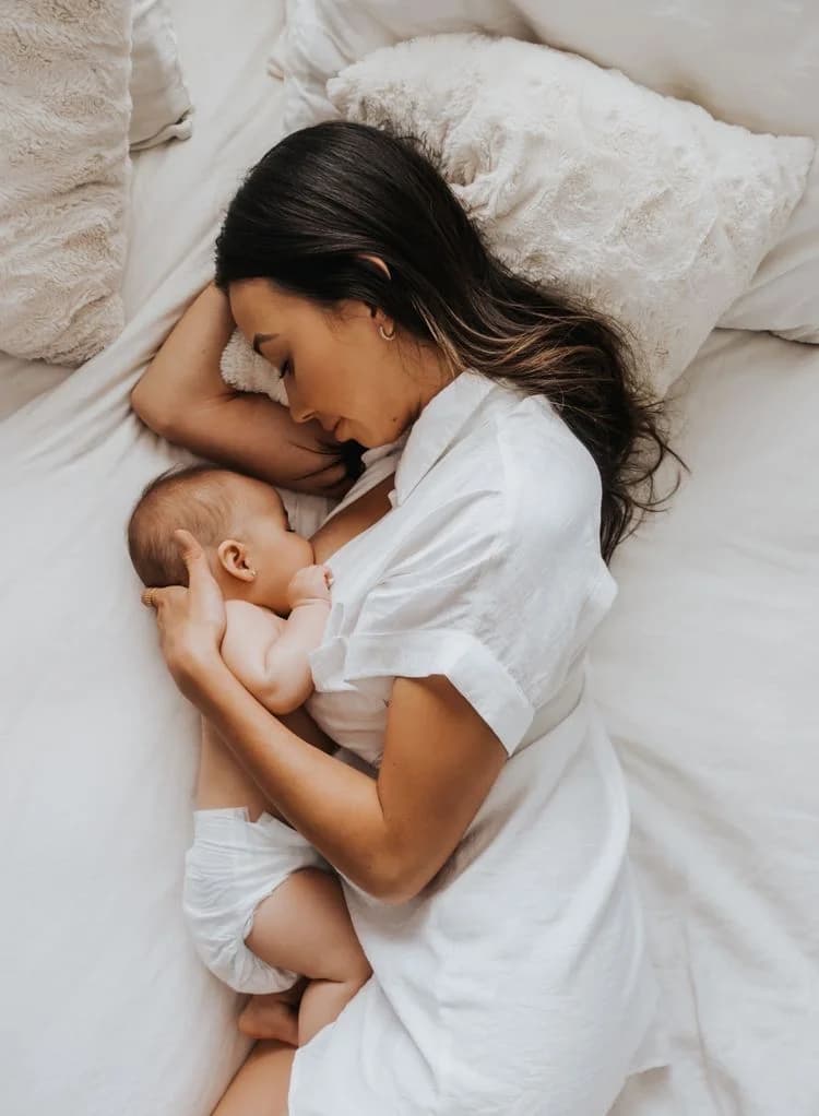 Milk & Motherhood Sessions