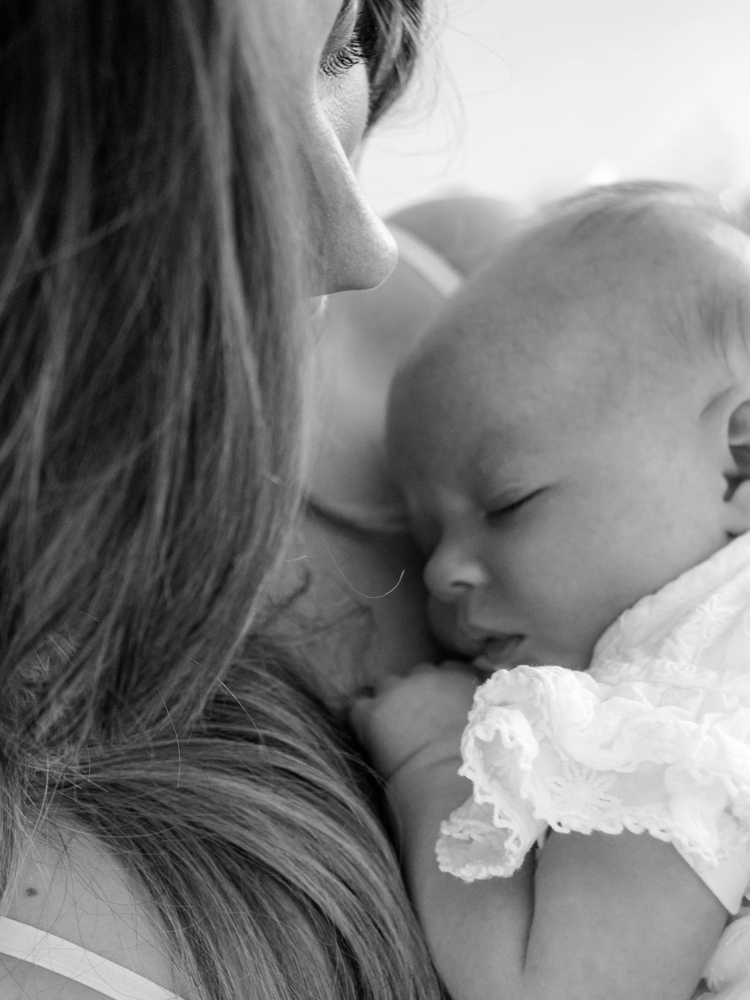 Motherhood sessions in Cardiff: what they are, and who they're for